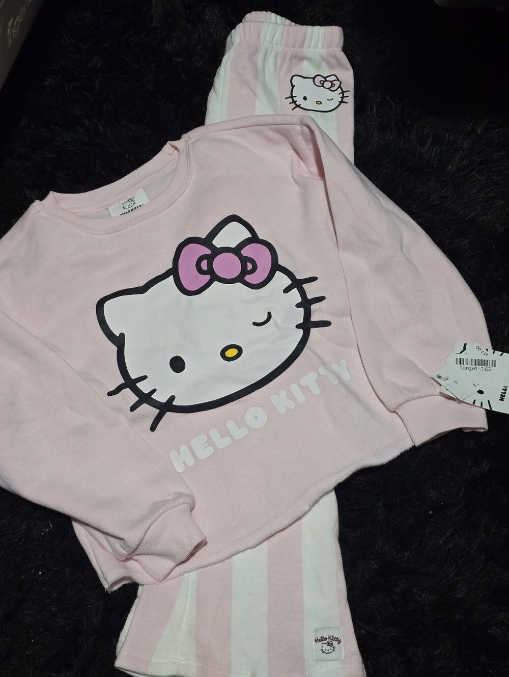 NWT 💓Adorable💓 Hello Kitty 2 Pc. Outfit Girls 5T